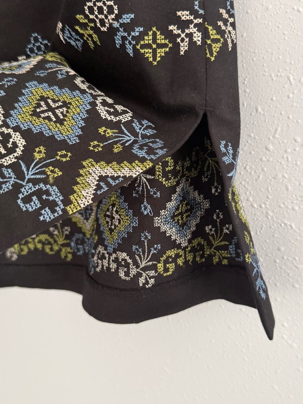Ann Taylor Black Pencil Skirt with Blue and Cream Embroidery